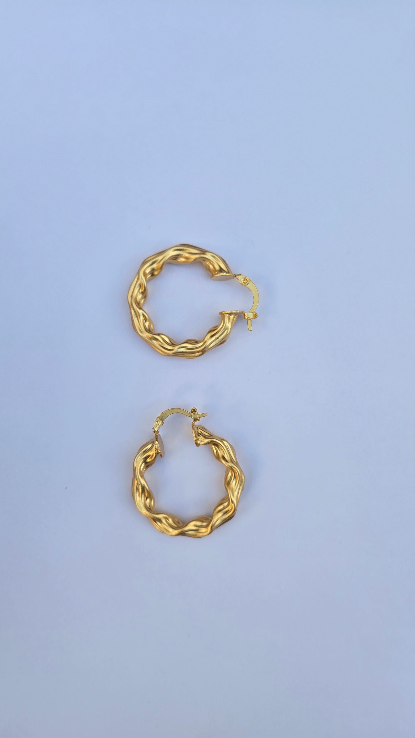Classy wire hoop earrings