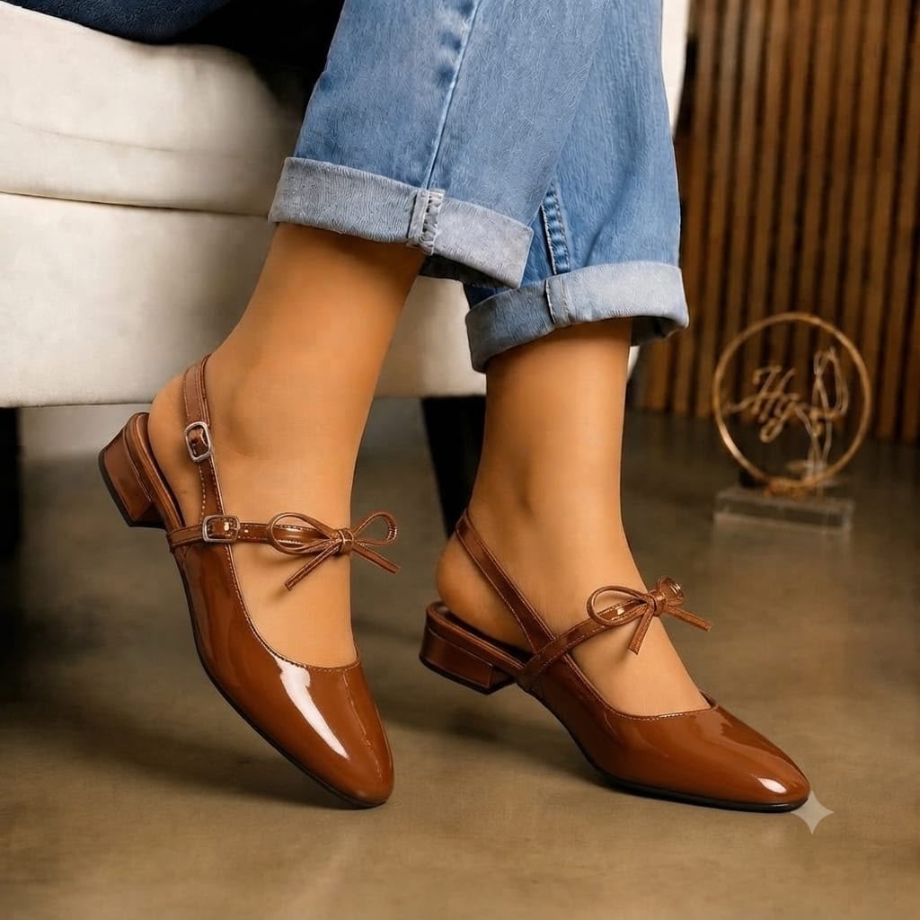 Flat sandals
