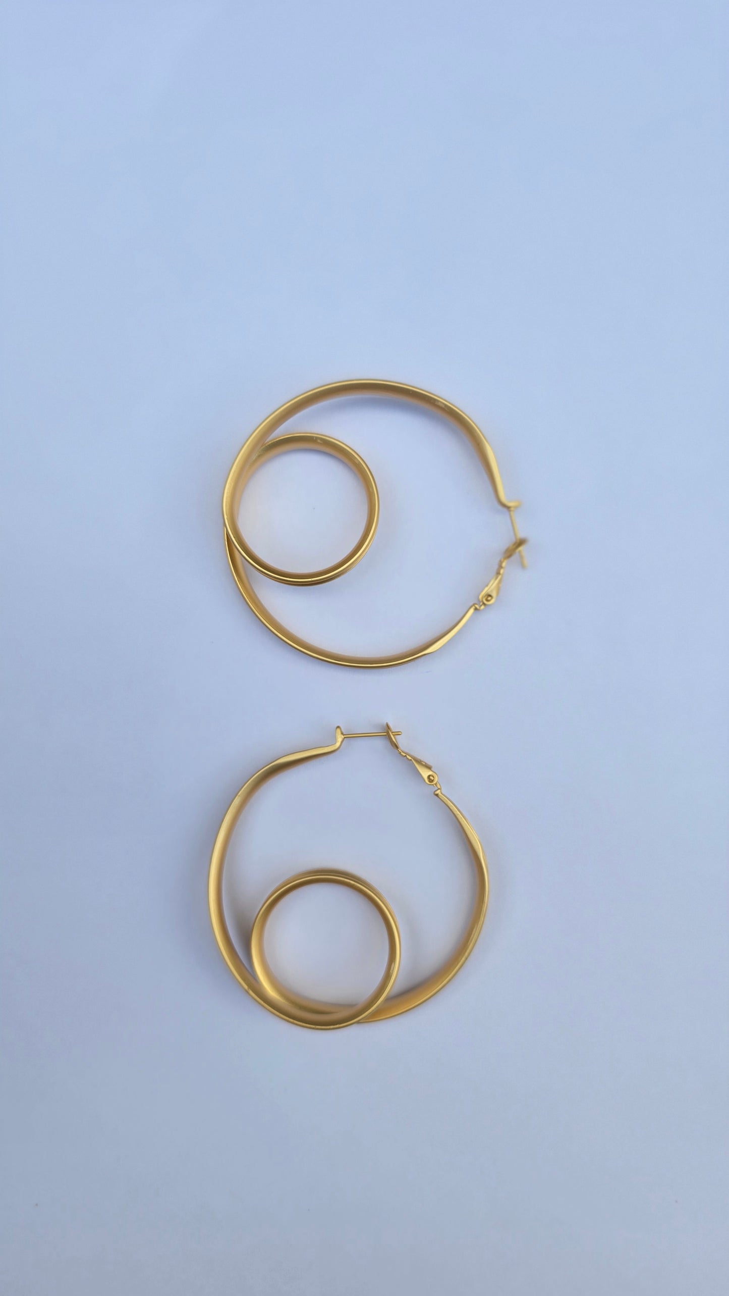 Chunky twisted hoop earrings